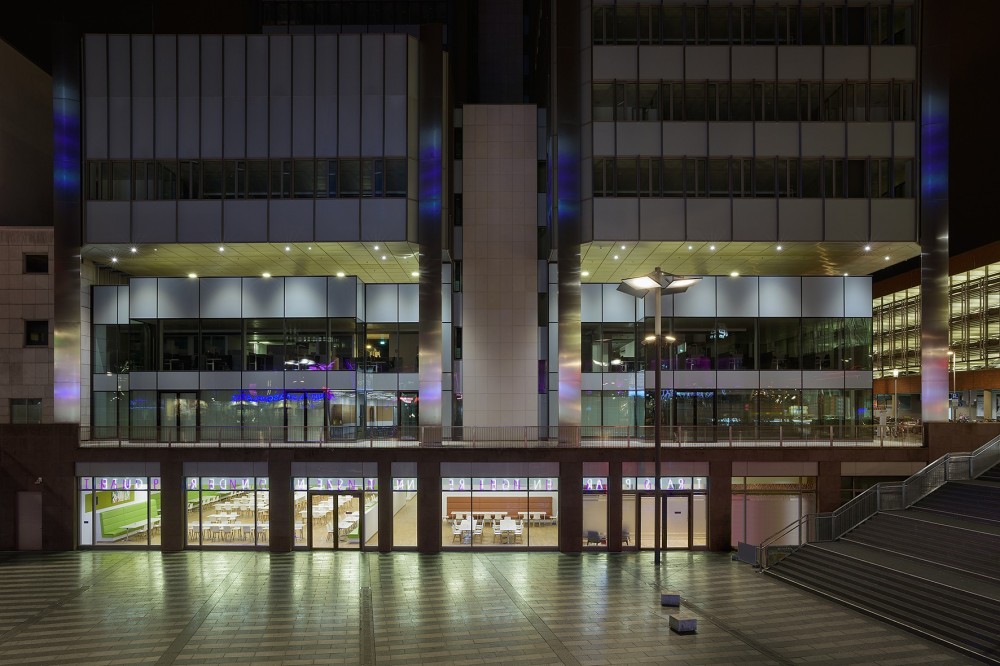 Claudia Piepenbrock — Transparentgetrennt Szenen der Gier und Güte, 2018