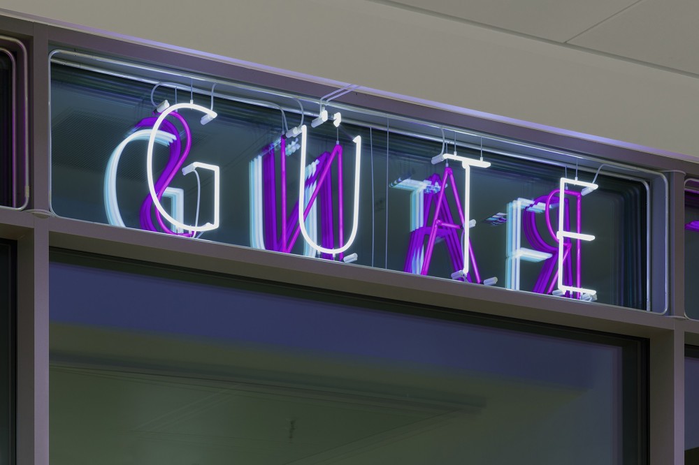 Claudia Piepenbrock — Transparentgetrennt Szenen der Gier und Güte, 2018